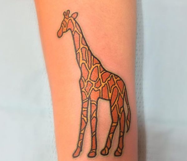 Design de girafa na perna 
