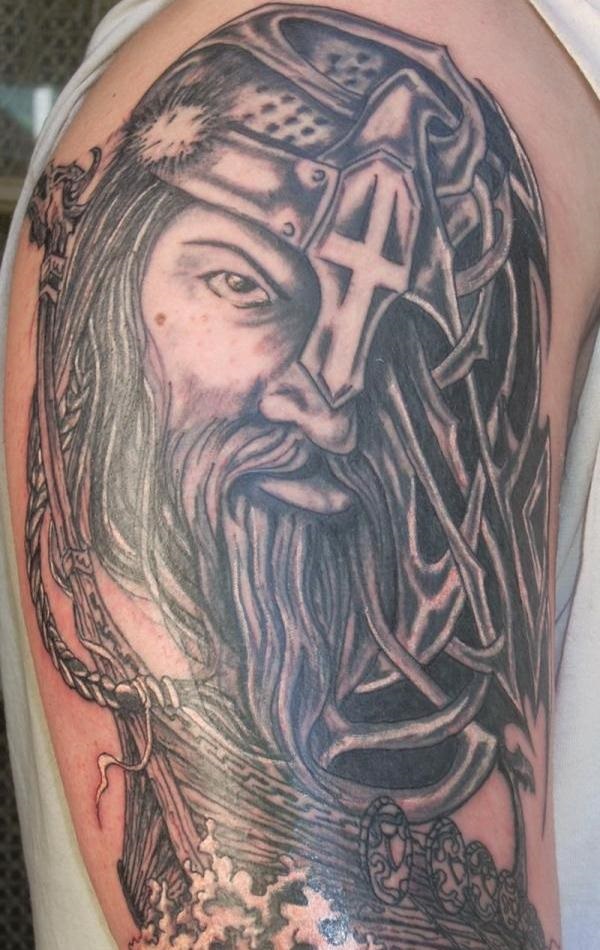 Desenhos e significados do tatuagem de Viking audaz 18 