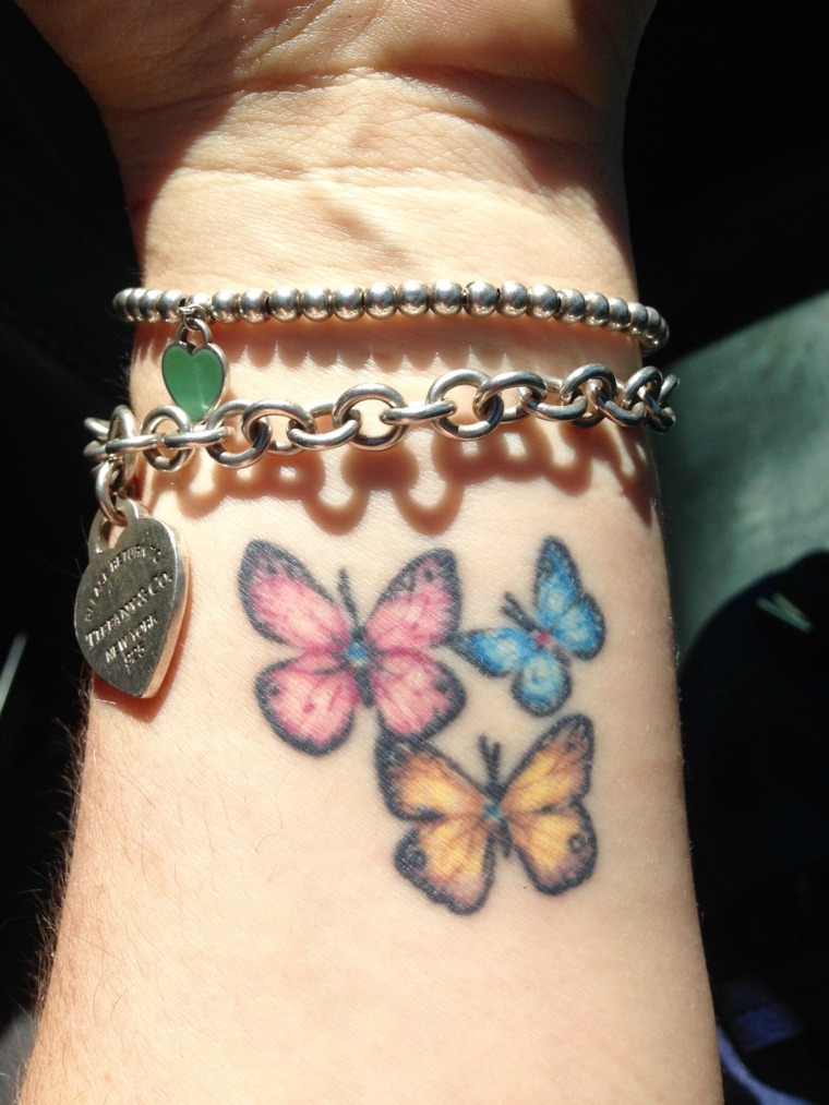 tatuagens-borboletas-pequeno-punho-mão 