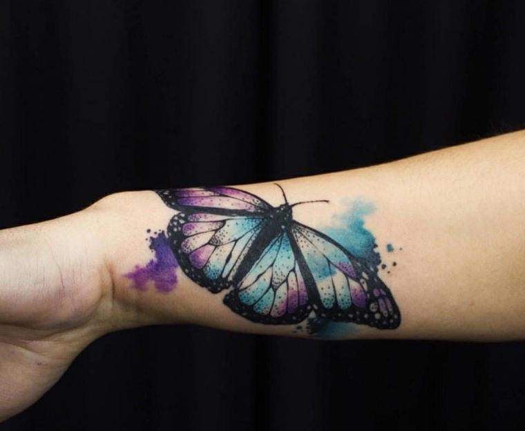 borboleta-grande-colorido-mão 