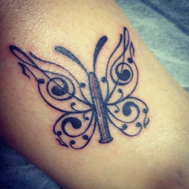 design-original-tatuagem-borboleta-estilo 