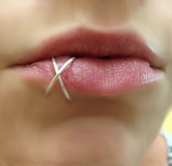 piercing no lábio duplo (21) 