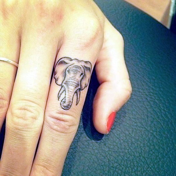 Projetos bonitos dos tatuagens do dedo (109) 