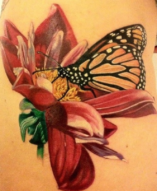 tatuagem de borboleta com flores 22 