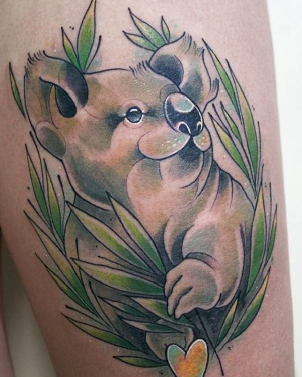 Tatuagem de coala na coxa 