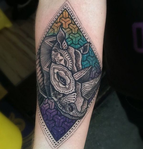 Mandala Rhino Tattoo design no braço 