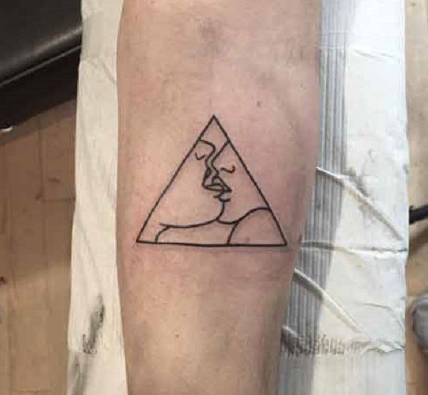 Tatuagens de glifo triangular 27 