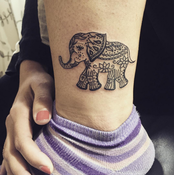 Projetos minúsculos Vectorial bonitos da tatuagem do elefante (1) 