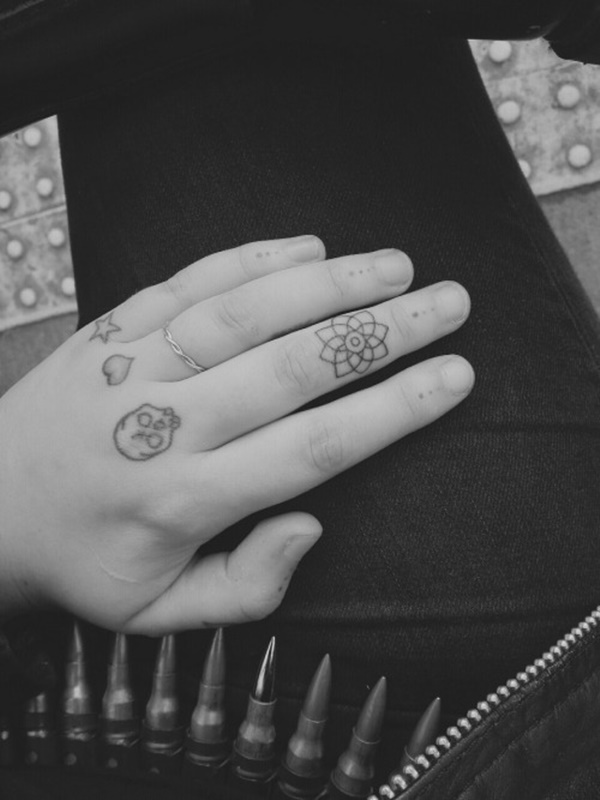 tatuagem de dedo-designs-77 