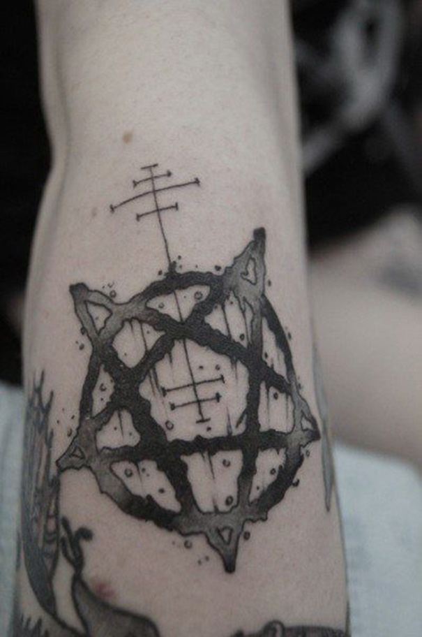 tatuagem de pentagrama 