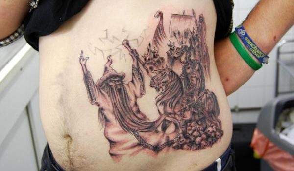 Desenhos e significados do tatuagem Viking ousado 10 