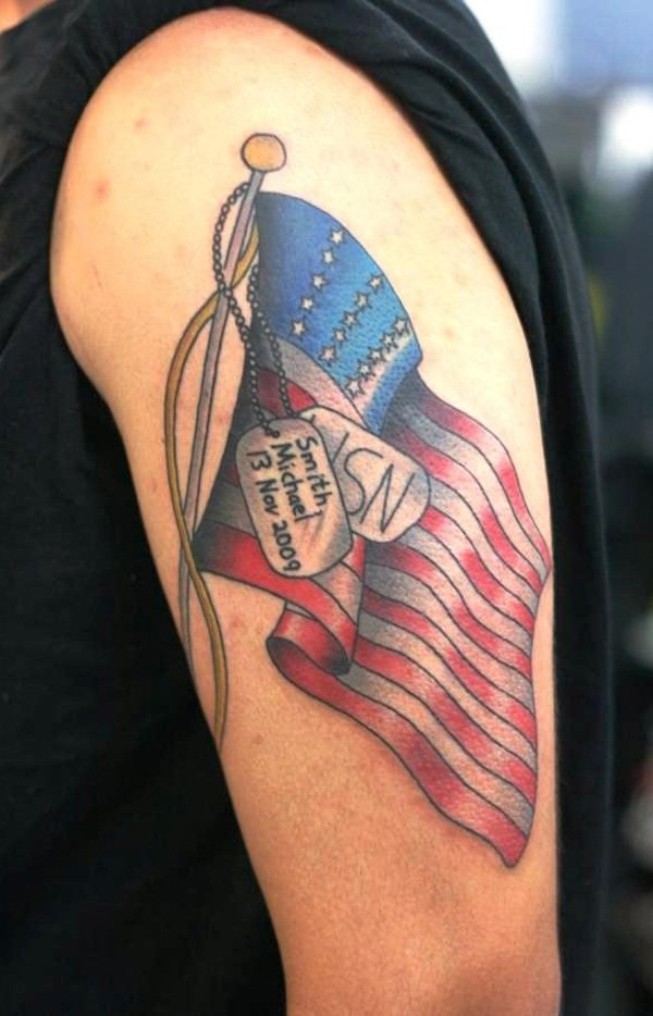 35 Tatuagens e Desenhos de Bandeira Americana 20 
