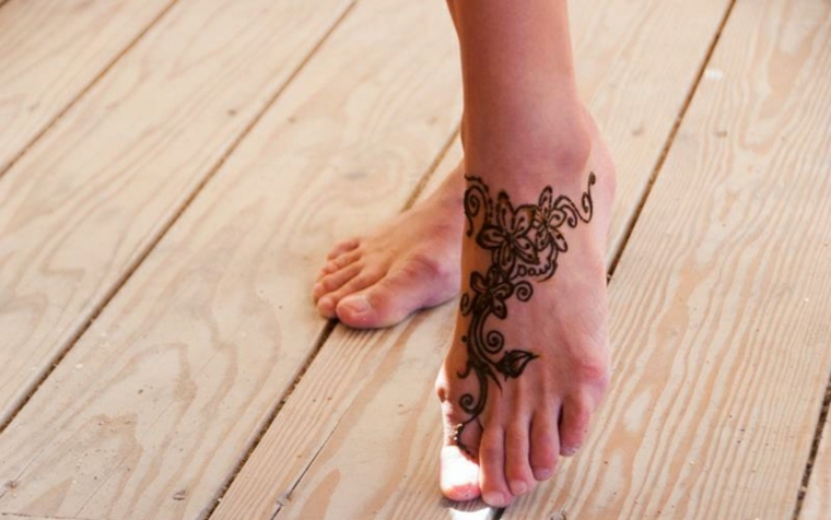 tatuagem no peito do pé 
