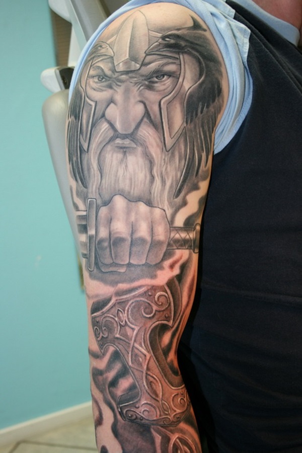 Desenhos e significados do tatuagem de Viking audaz 30 