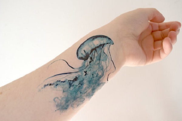 Tatuagem de água-viva 22 