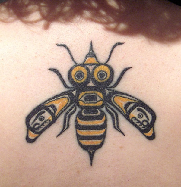 Significados do tatuagem de abelha linda 11 