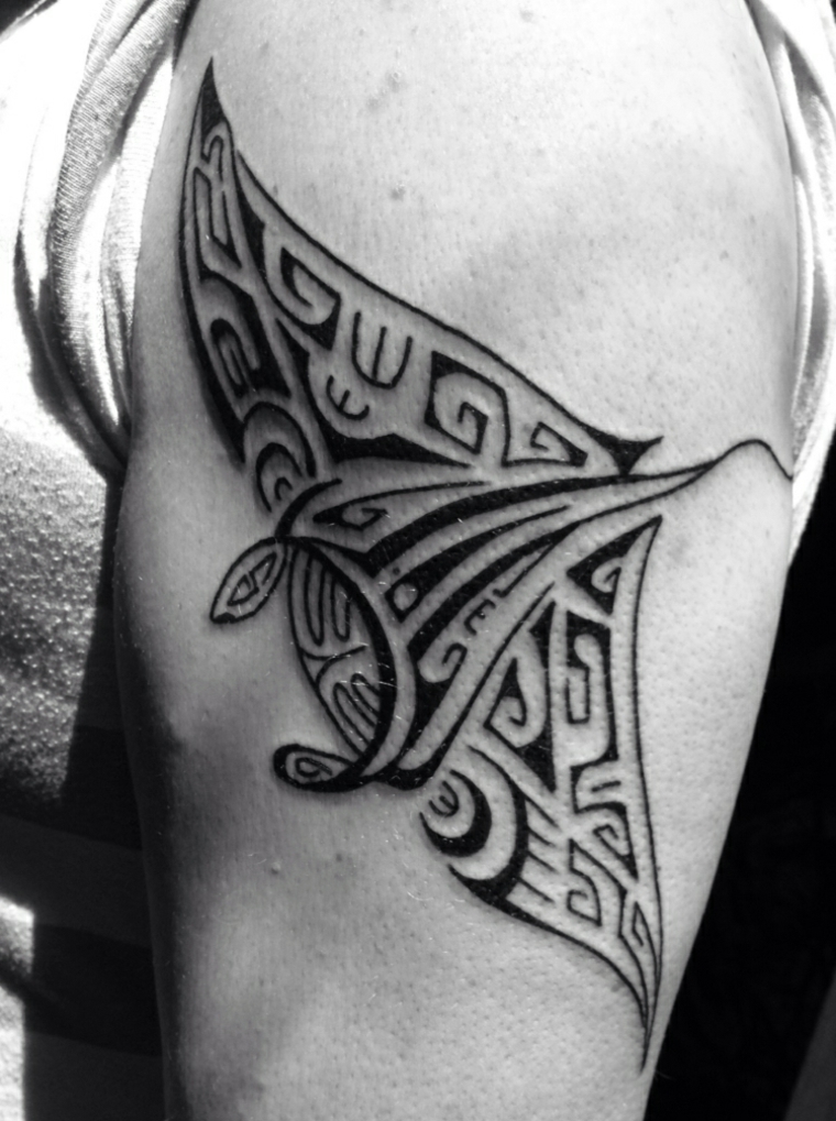 Maori design de tatuagem de estilo 