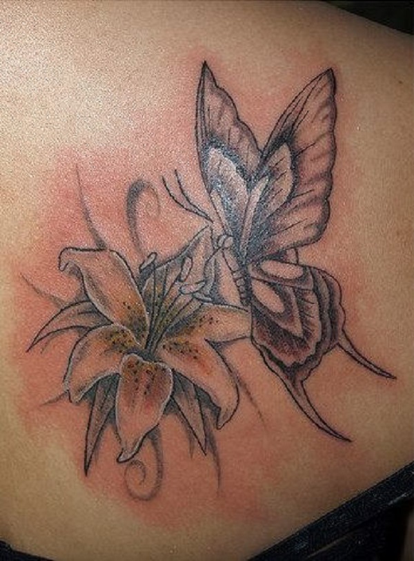tatuagem de borboleta com flores 8 