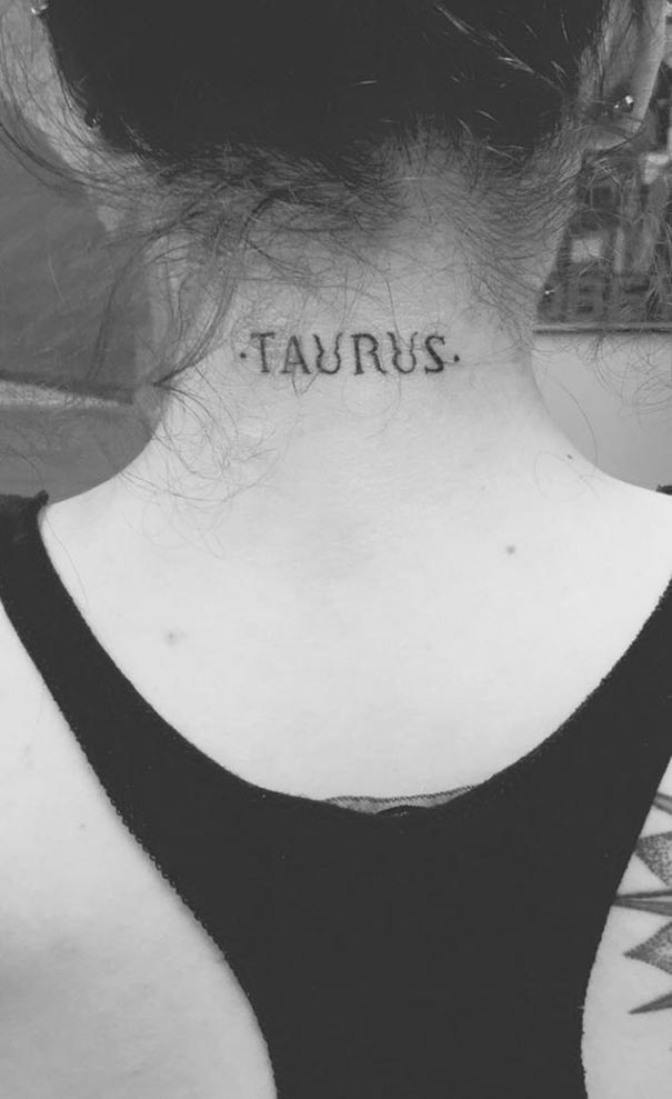 tatuagem do zodíaco de taurus no pescoço 