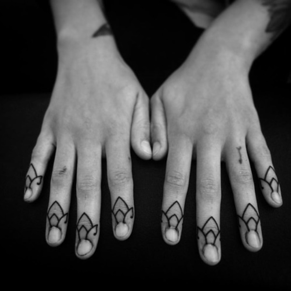 tatuagem com dedos-designs-72 