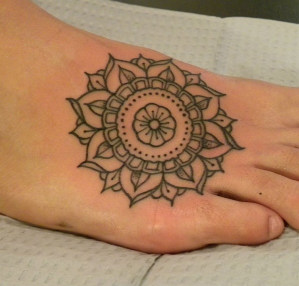 30 maravilhosas idéias de tatuagem Mandala 35 