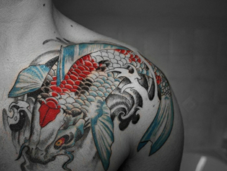 ótima tatuagem de peixe Koi 