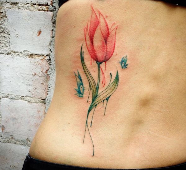 Design de tulipa aquarela na parte de trás 