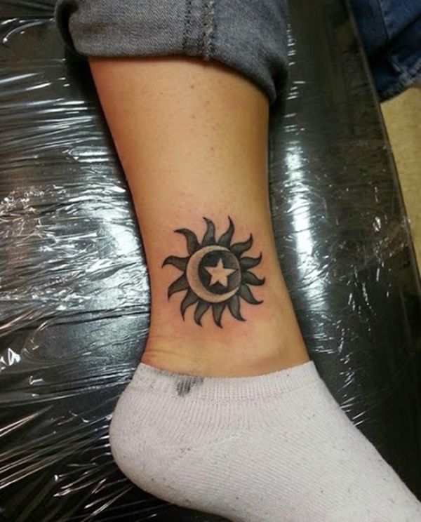 35 Sun Tattoo Design Ideas com significados 11 