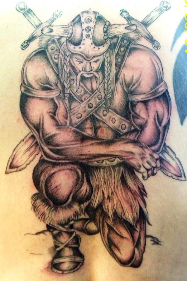 Desenhos e significados do tatuagem Viking audaz 4 