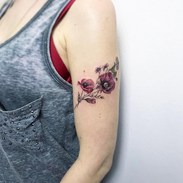 tatuagens-de-flores-mão-opções-aquarela-mão 