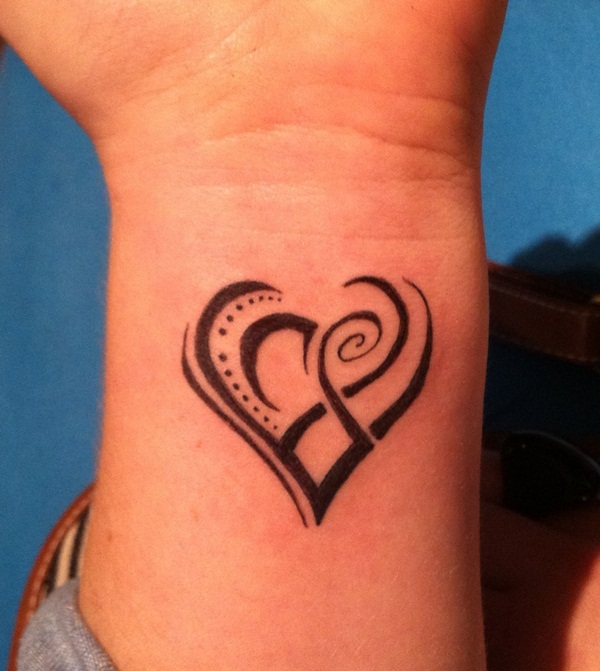 desenhos de tatuagem de coração 33 
