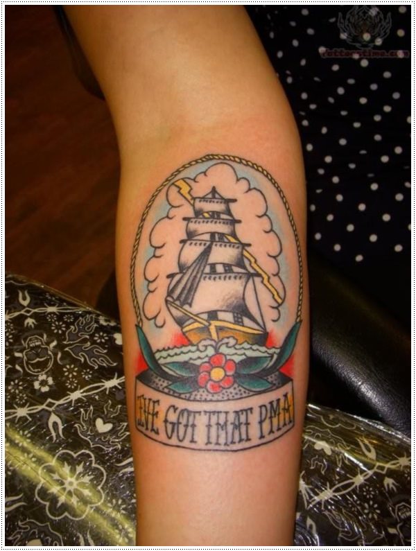 navio-tatuagem-para-braço 