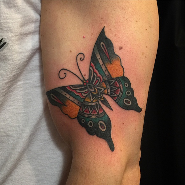 Desenhos de tatuagem de borboleta fofa52 