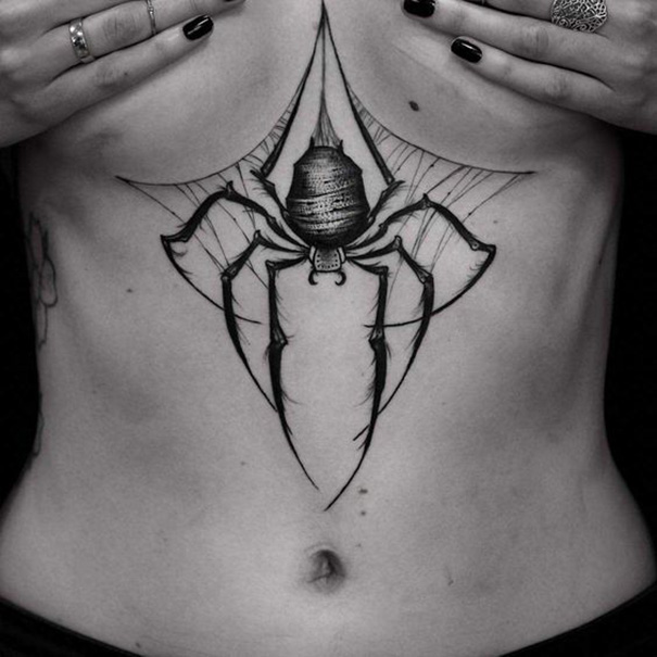 tatuagem de aranha louco para mulheres 
