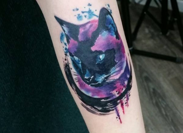 Cabeça de gato em aquarela no antebraço 