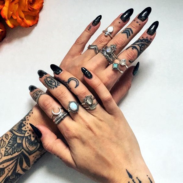 Projetos bonitos dos tatuagens do dedo (43) 