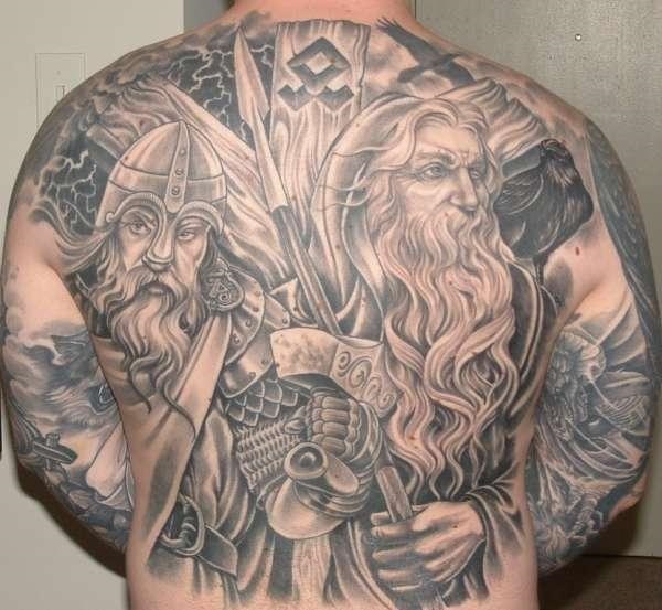 Desenhos e significados do tatuagem de Viking audaz 17 