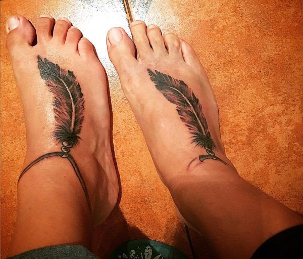Idéias de tatuagem indiana no pé 