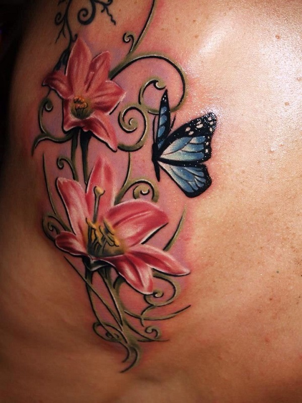 tatuagem de borboleta com flores 31 