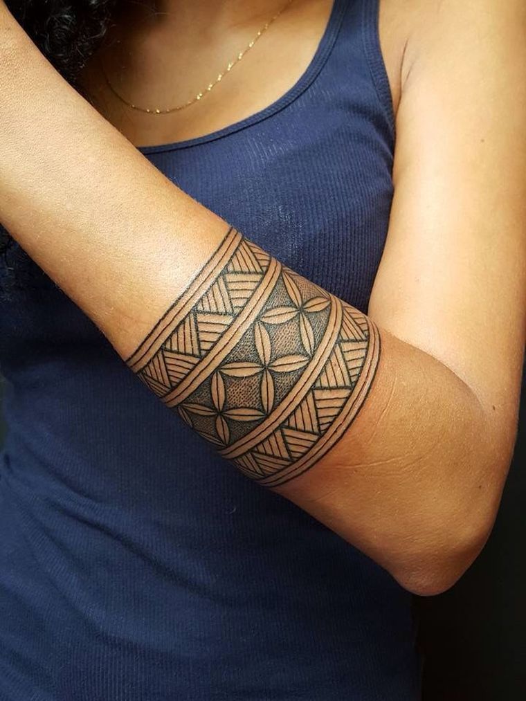 tatuagem-maori-opções-mulheres-projetos 