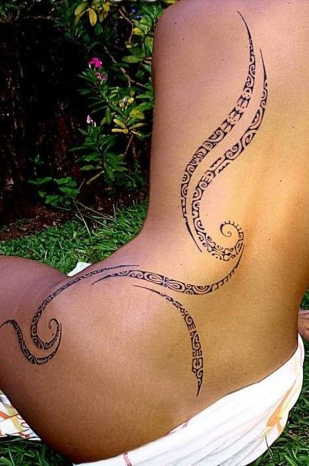 tatuagem samoana tribal para mulheres 