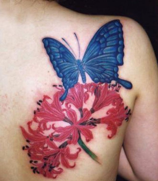 tatuagem de borboleta com flores 1 