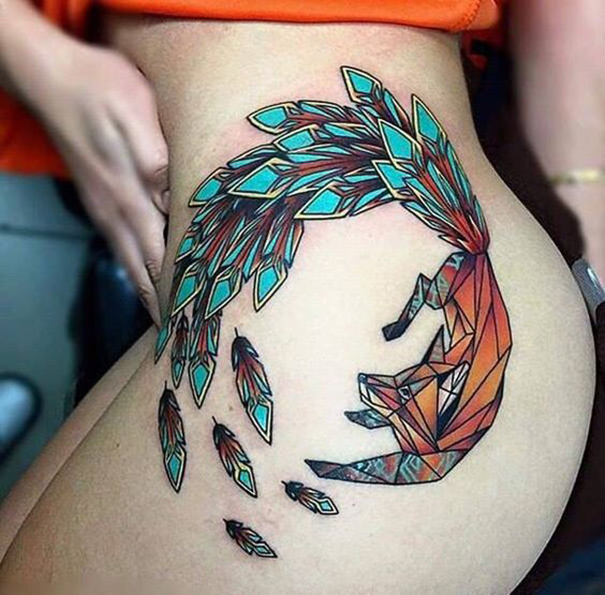 Tatuagem de raposa louca para mulheres 