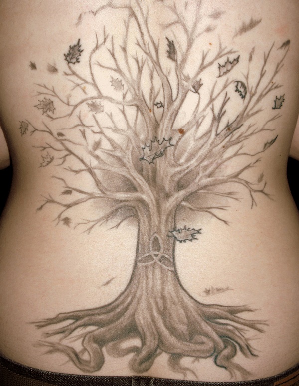 Desenhos de tatuagem de árvore30 