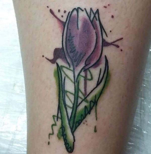 Tulipa aquarela na parte inferior da perna 