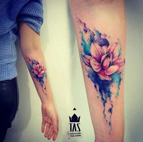 Tatuagem De Hibisco Aquarela 