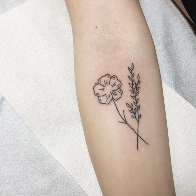 pequenas tatuagens linhas especiais flores 