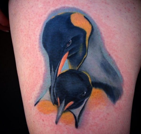 Desenho de tatuagem de cabeça de pinguim 