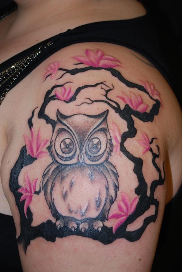 Desenhos e significados do Tattoo da árvore da flor de cereja 26 