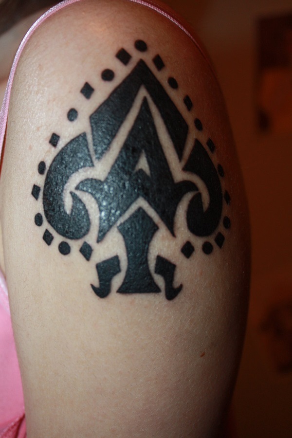 Desenhos de Tatuagem e Significados do Ás de Espada 18 